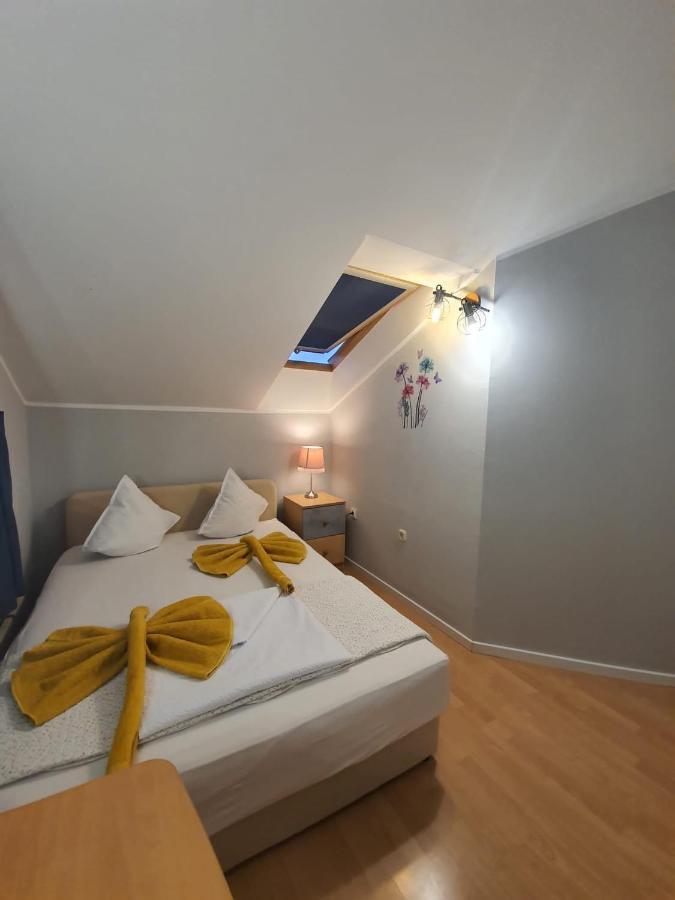 Apartment D Free Parking & Wifi, Walking Distance To Centrum Задар Экстерьер фото