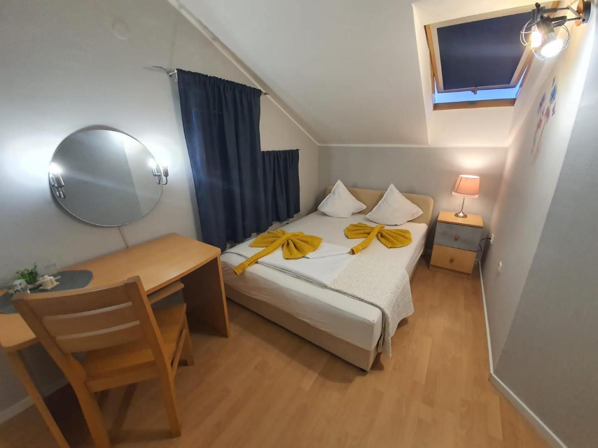 Apartment D Free Parking & Wifi, Walking Distance To Centrum Задар Экстерьер фото